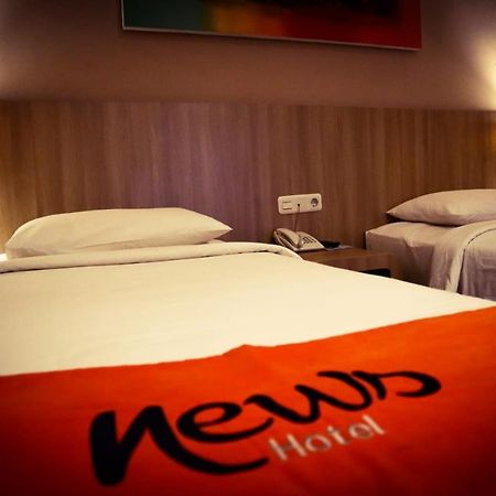 News Hotel Waru Sidoarjo Exterior foto